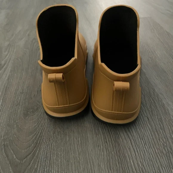 Weimuta Women’s Rain Boots, Dark Yellow, Size 11 - Picture 3 of 5